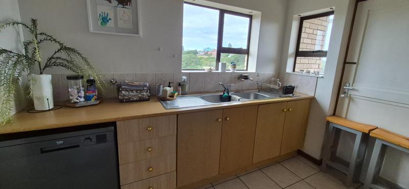 To Let 4 Bedroom Property for Rent in Hersham Western Cape